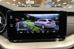 musta Skoda Octavia 2024 kuva 22.