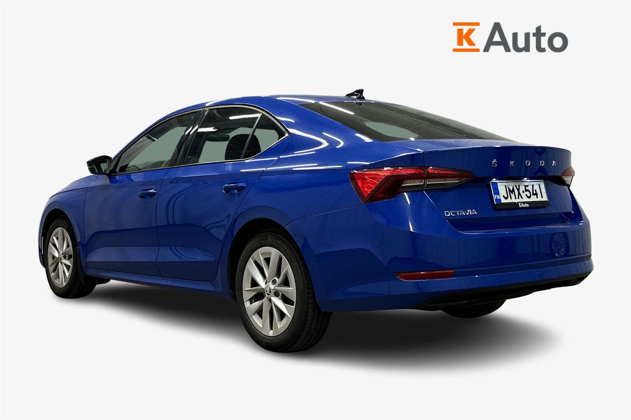 sininen Skoda Octavia 2023 kuva 2.