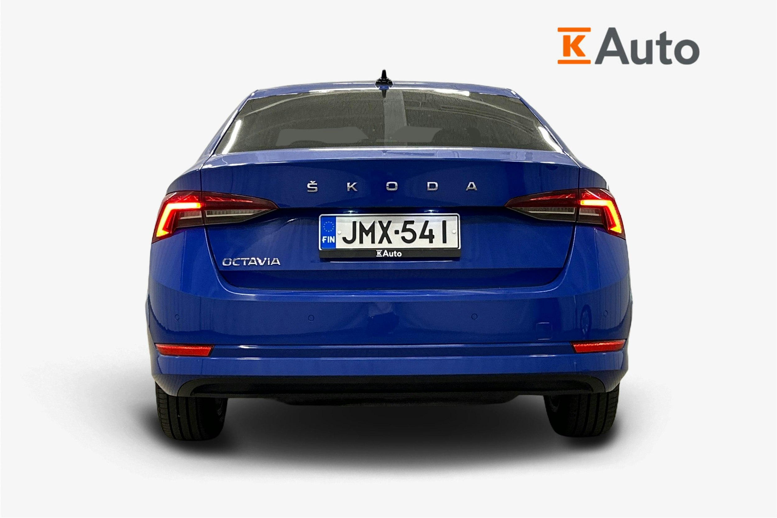 sininen Skoda Octavia 2023 kuva 3.