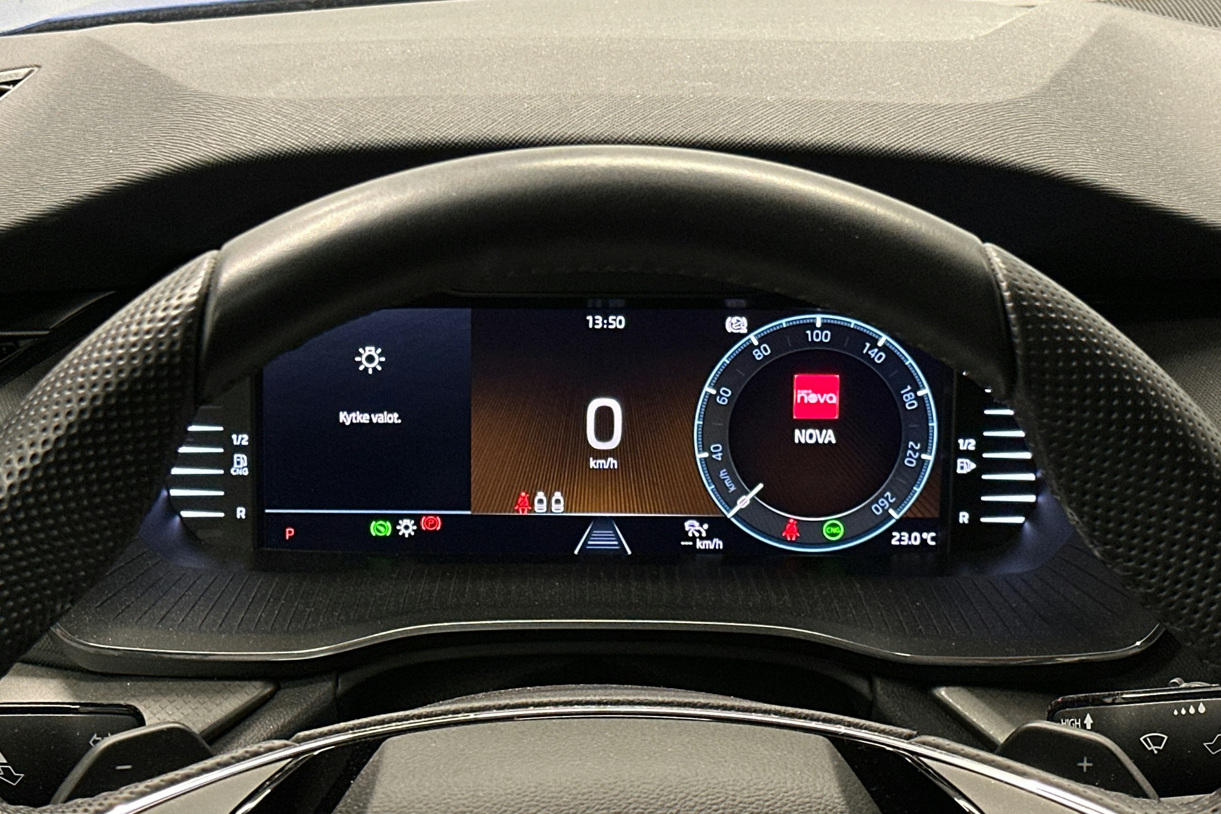 sininen Skoda Octavia 2023 kuva 12.