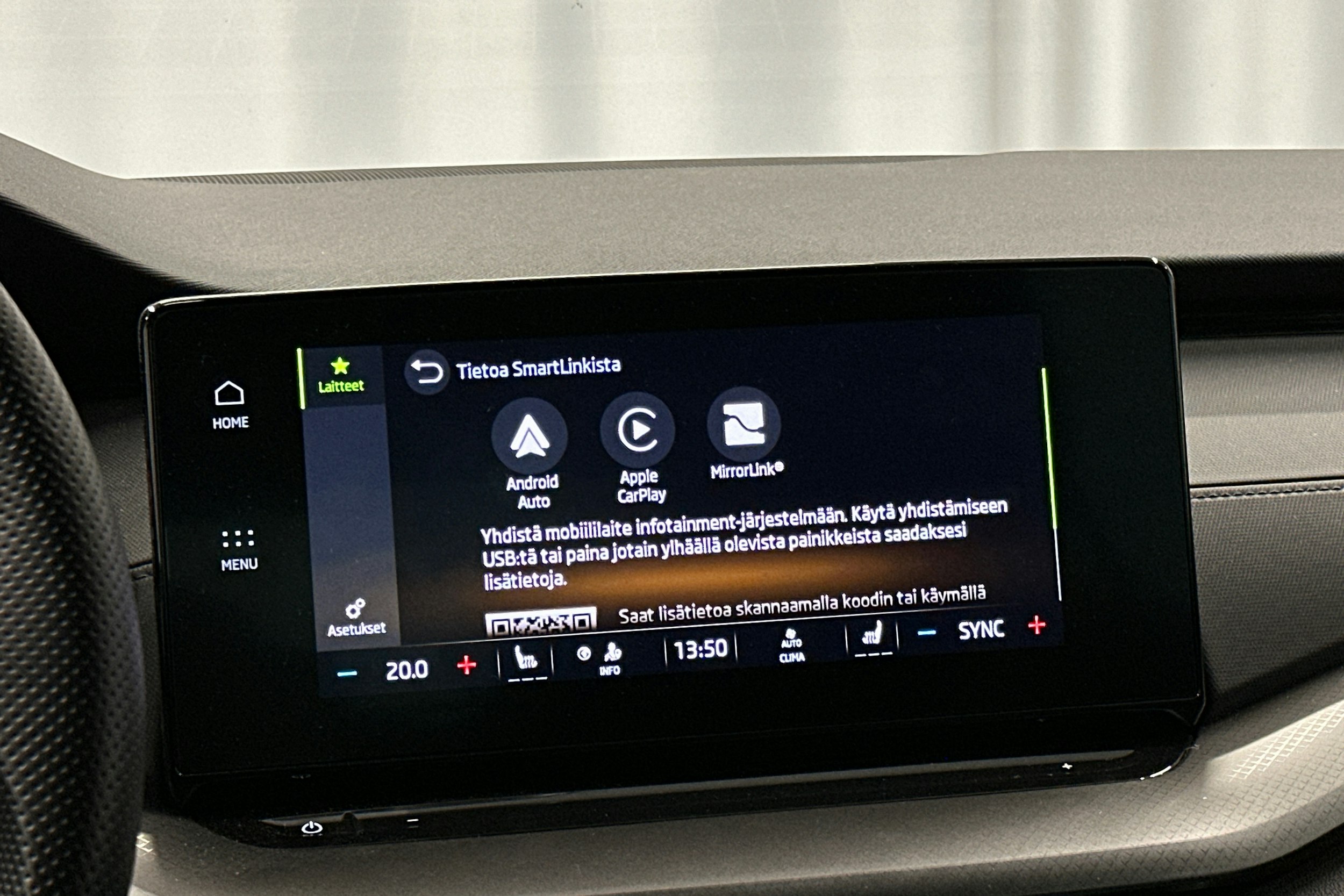 sininen Skoda Octavia 2023 kuva 15.