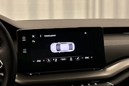 sininen Skoda Octavia 2023 kuva 17.
