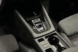 sininen Skoda Octavia 2023 kuva 20.
