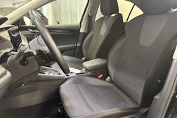 Musta Skoda OCTAVIA 2023 kuva 14.