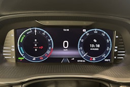 Musta Skoda OCTAVIA 2023 kuva 16.