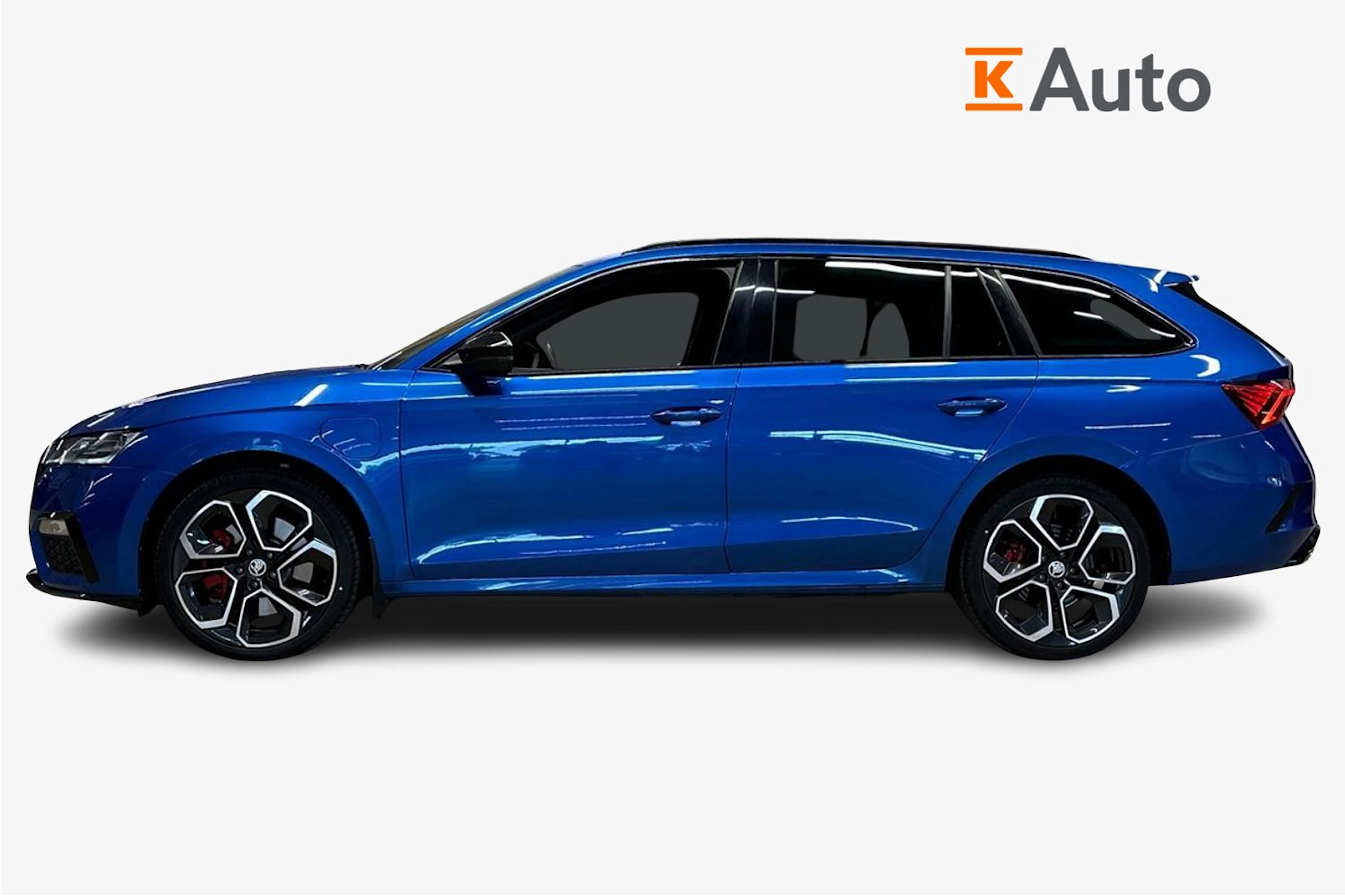 sininen Skoda Octavia 2023 kuva 7.