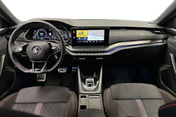 sininen Skoda Octavia 2023 kuva 9.
