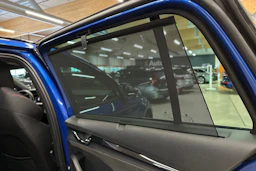 sininen Skoda Octavia 2023 kuva 16.