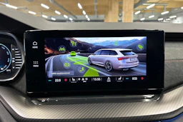 sininen Skoda Octavia 2023 kuva 21.