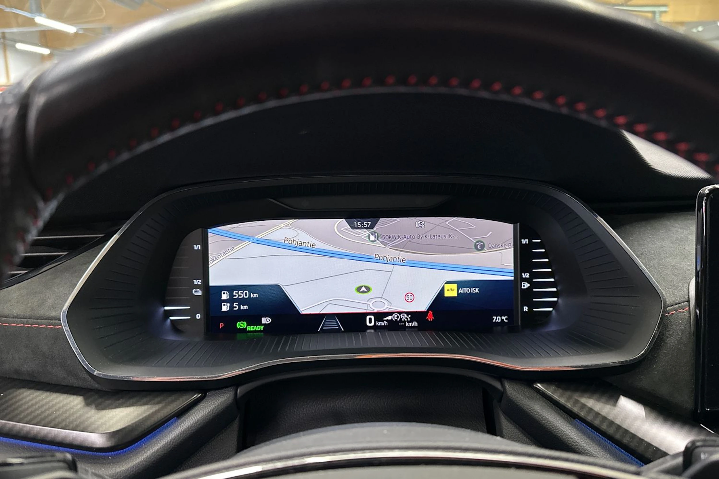 sininen Skoda Octavia 2023 kuva 24.