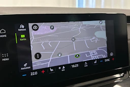 harmaa Skoda Octavia 2023 kuva 18.