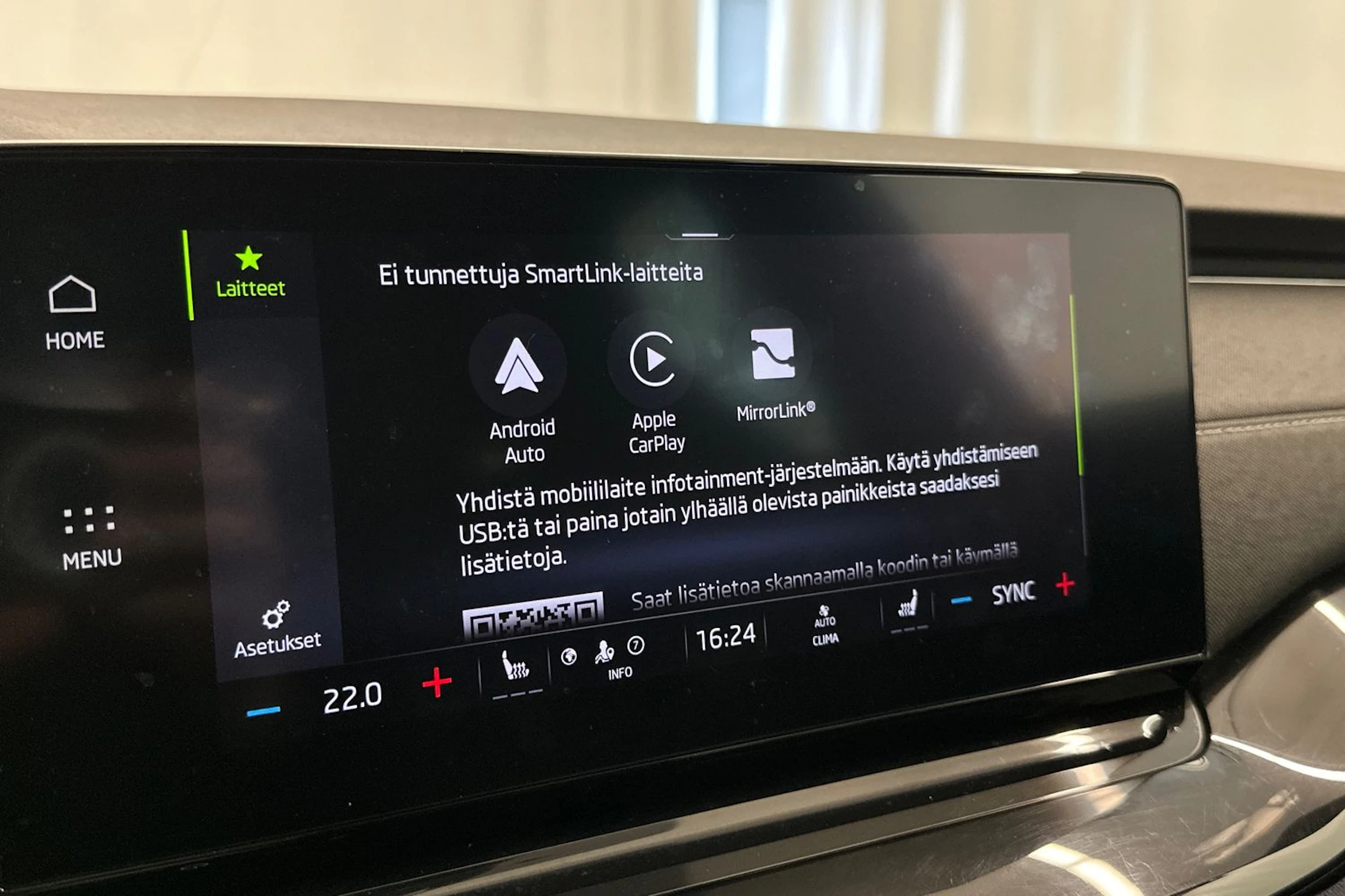harmaa Skoda Octavia 2023 kuva 21.