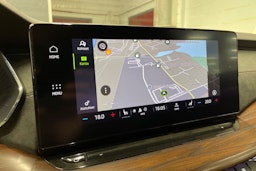 harmaa Skoda Octavia 2023 kuva 14.