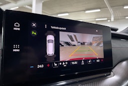 Punainen Skoda OCTAVIA 2023 kuva 22.
