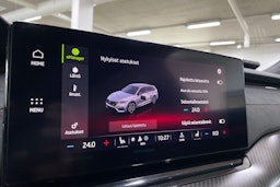 Punainen Skoda OCTAVIA 2023 kuva 26.