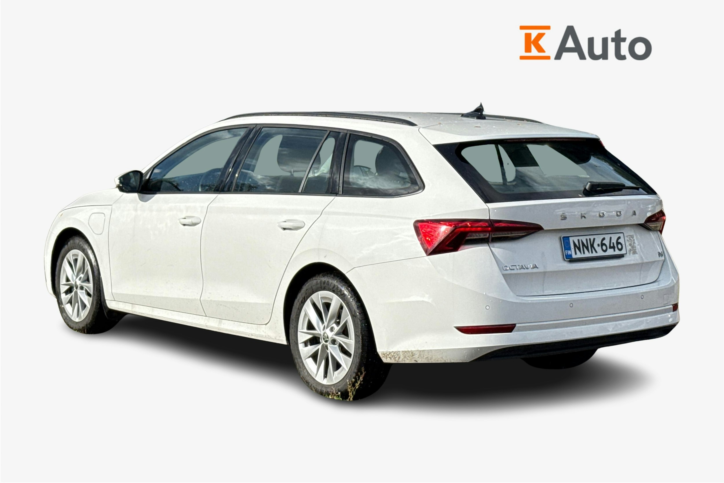 valkoinen Skoda Octavia 2024 kuva 2.