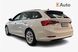 valkoinen Skoda Octavia 2023 kuva 2.