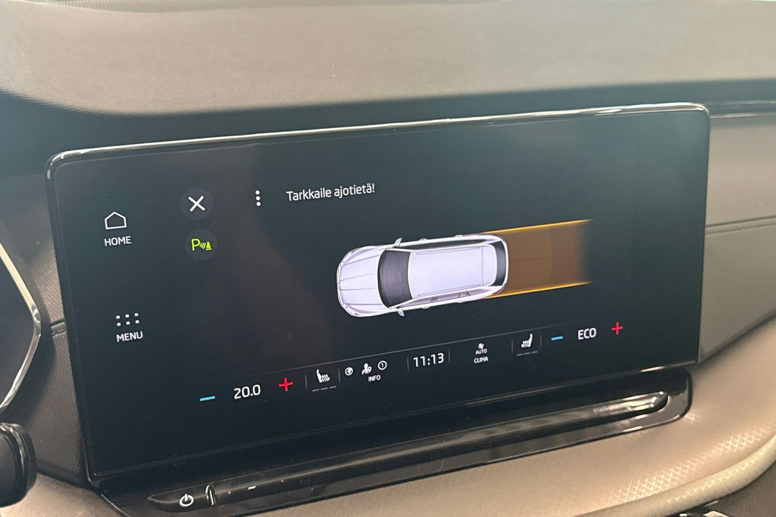 valkoinen Skoda Octavia 2023 kuva 20.