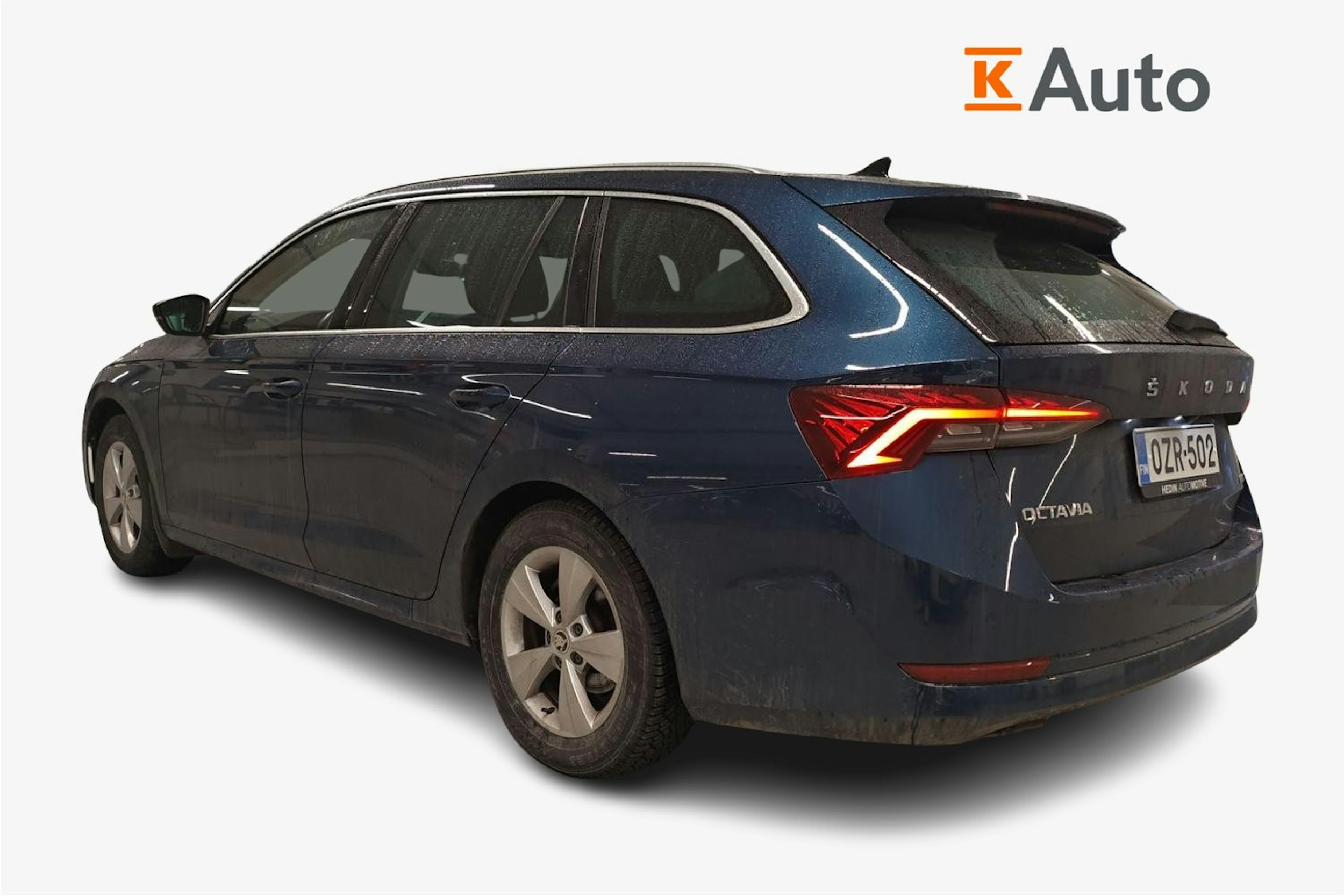 sininen Skoda Octavia 2023 kuva 2.