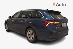 sininen Skoda Octavia 2023 kuva 2.