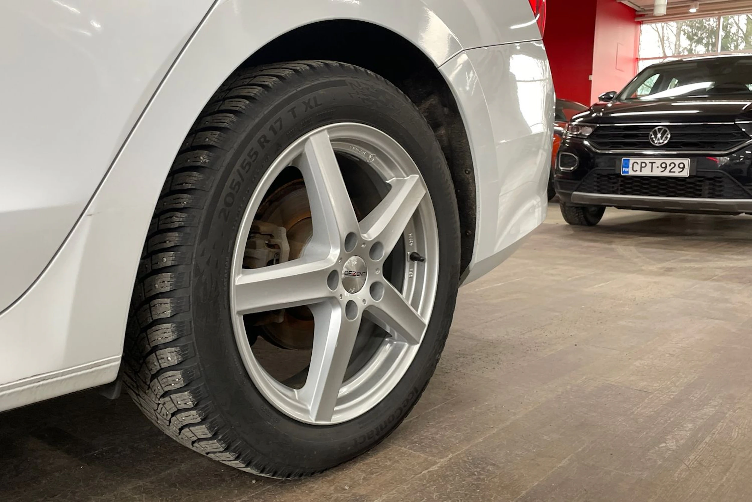 Valkoinen Skoda OCTAVIA 2023 kuva 10.