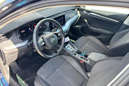 met. sininen Skoda Octavia 2023 kuva 3.