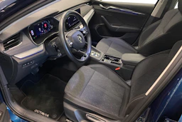 met. sininen Skoda Octavia 2023 kuva 6.