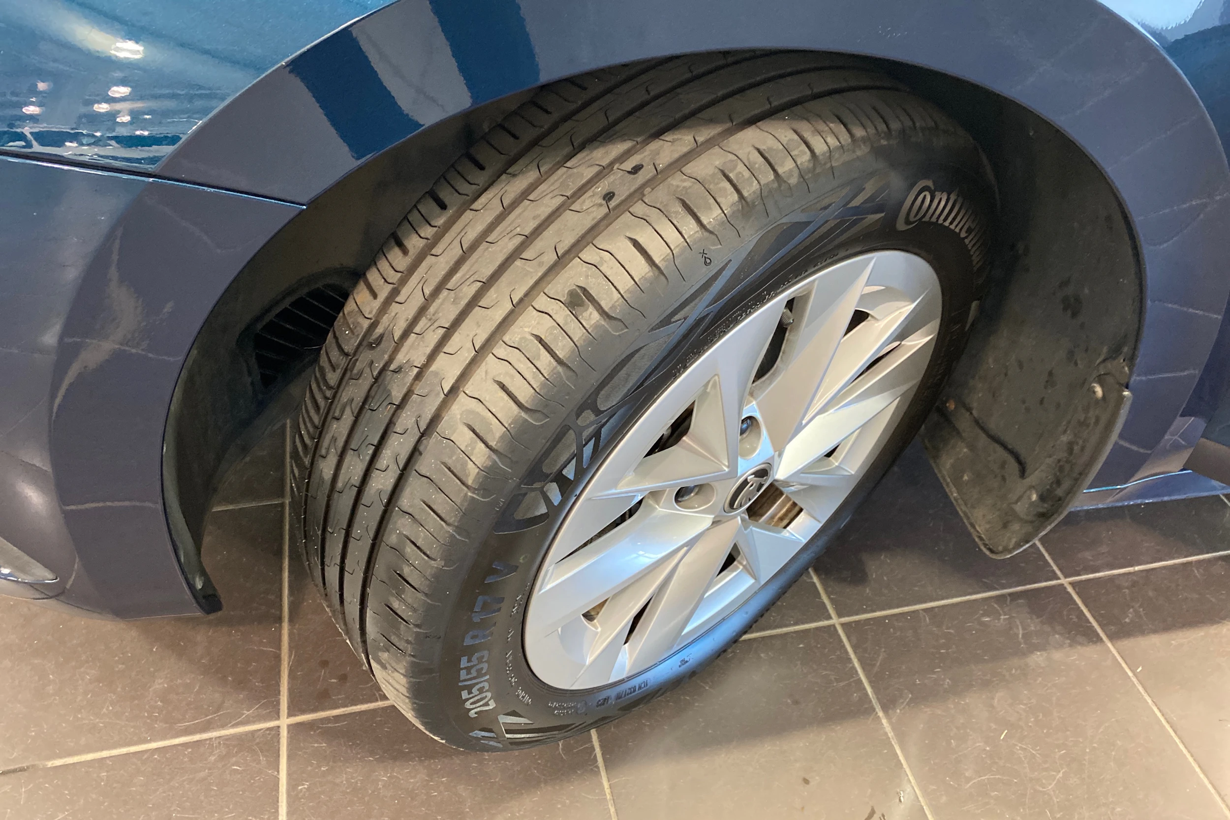 met. sininen Skoda Octavia 2023 kuva 10.