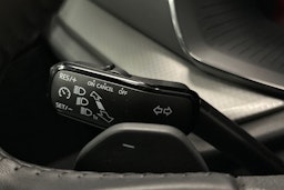 harmaa Skoda Octavia 2023 kuva 19.