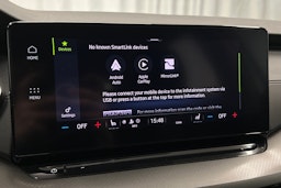 harmaa Skoda Octavia 2023 kuva 22.