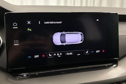 harmaa Skoda Octavia 2023 kuva 24.