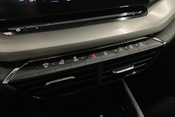 harmaa Skoda Octavia 2023 kuva 25.