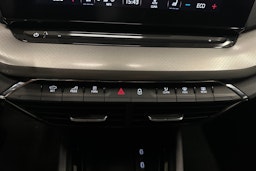 valkoinen Skoda Octavia 2024 kuva 27.