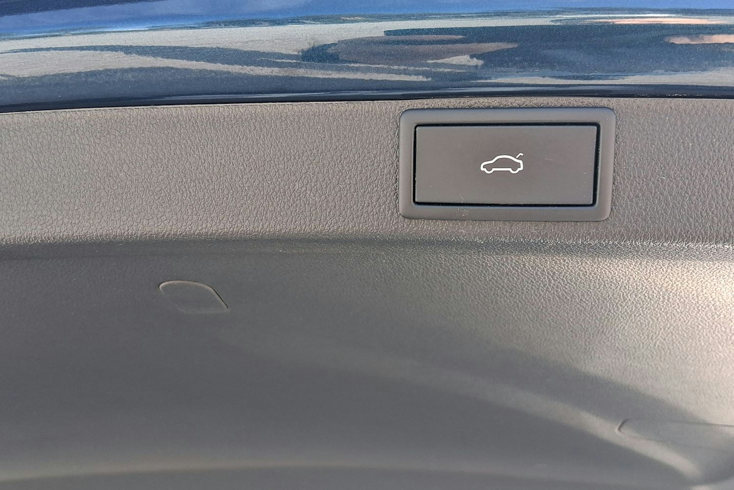 sininen Skoda Octavia 2023 kuva 16.
