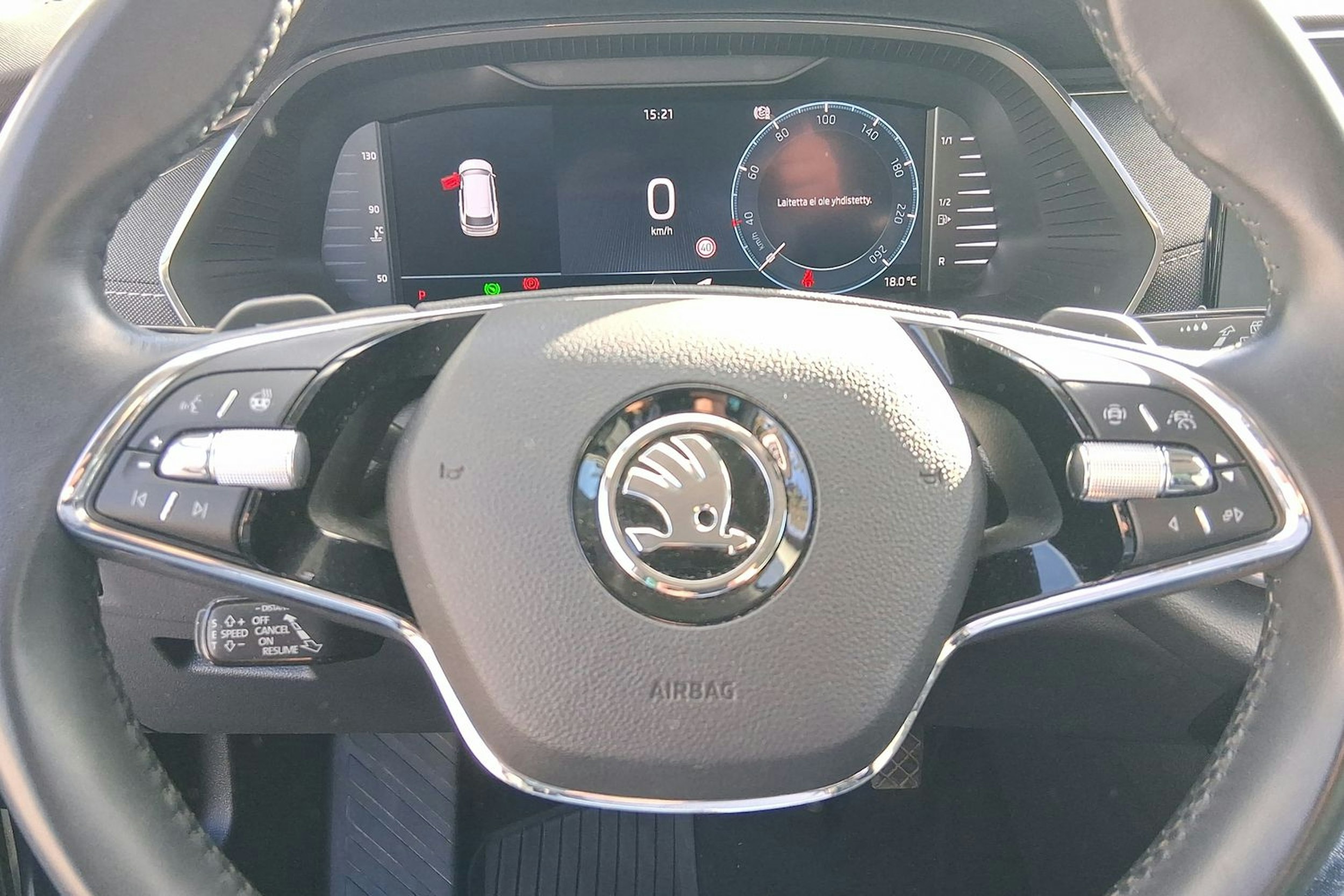 sininen Skoda Octavia 2023 kuva 17.