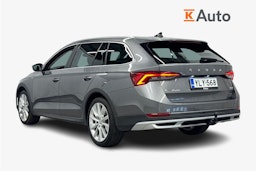 Harmaa Skoda OCTAVIA 2023 kuva 2.