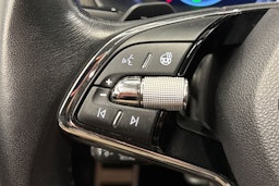 Harmaa Skoda OCTAVIA 2023 kuva 20.