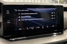 harmaa Skoda Octavia 2024 kuva 21.