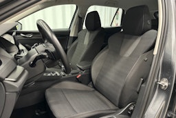 harmaa Skoda Octavia 2023 kuva 15.