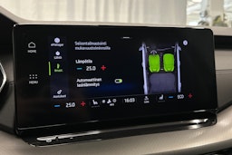 harmaa Skoda Octavia 2023 kuva 21.