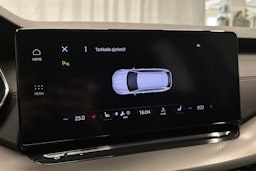 harmaa Skoda Octavia 2023 kuva 24.