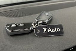 harmaa Skoda Octavia 2023 kuva 27.