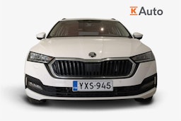 valkoinen Skoda Octavia 2024 kuva 4.