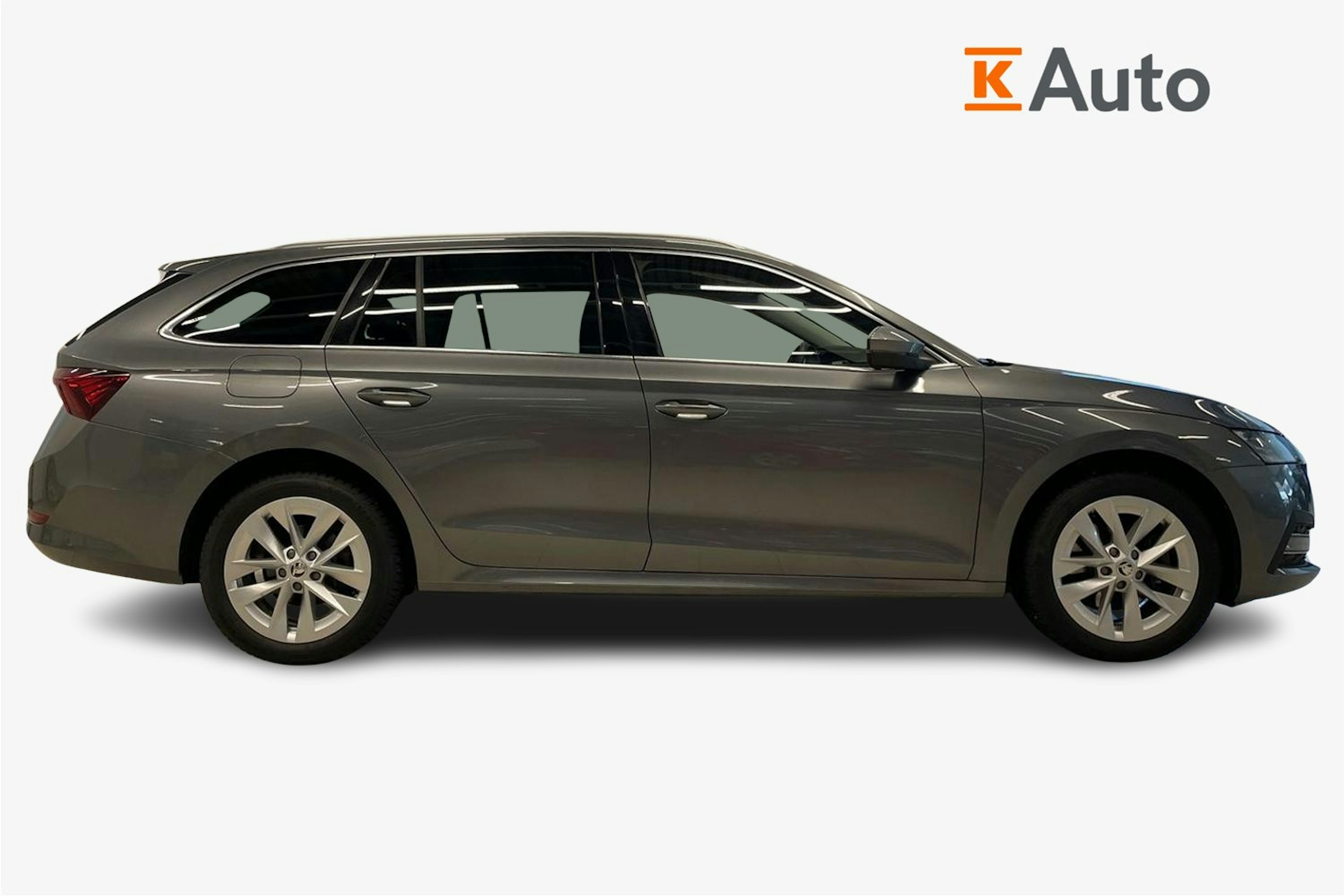 Harmaa Skoda OCTAVIA 2023 kuva 6.