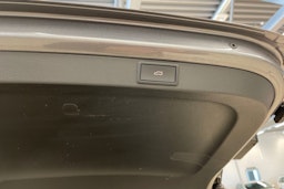 Harmaa Skoda OCTAVIA 2023 kuva 25.