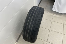 Harmaa Skoda OCTAVIA 2023 kuva 29.