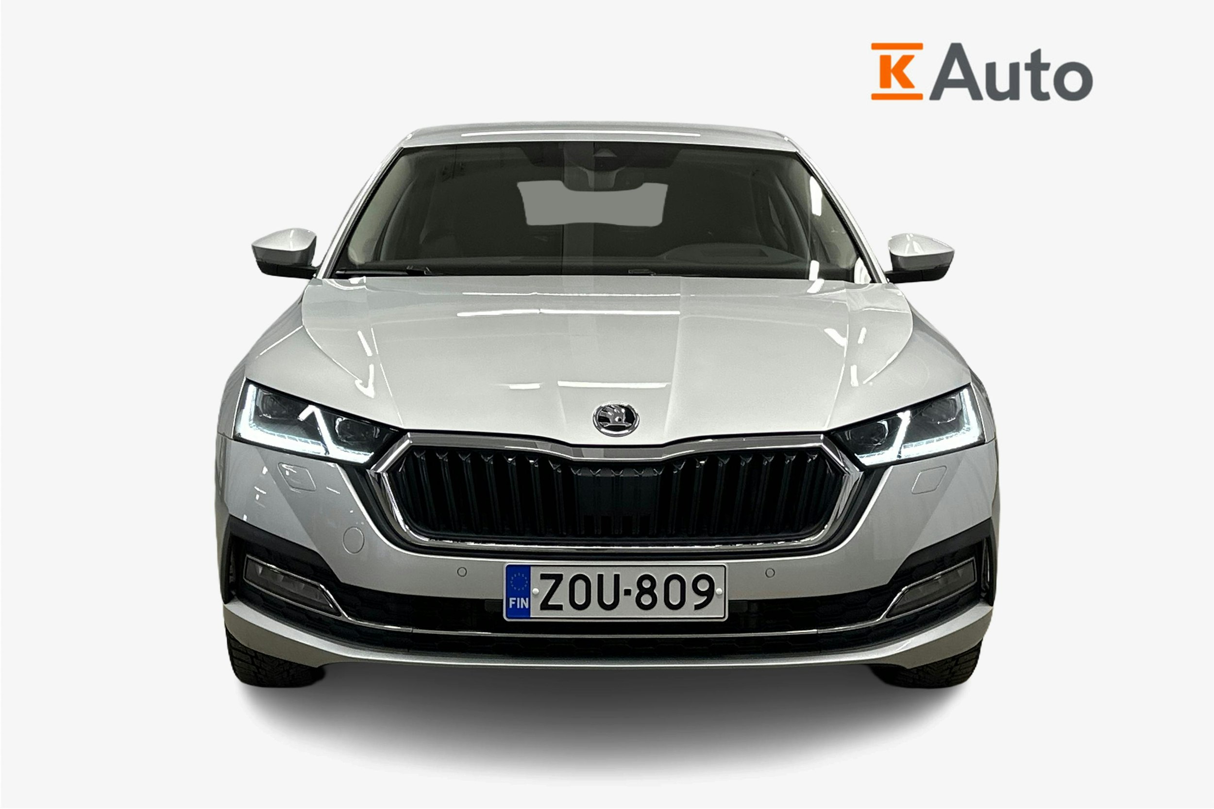 harmaa Skoda Octavia 2023 kuva 5.