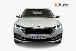 harmaa Skoda Octavia 2023 kuva 5.