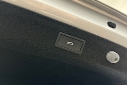 harmaa Skoda Octavia 2023 kuva 15.