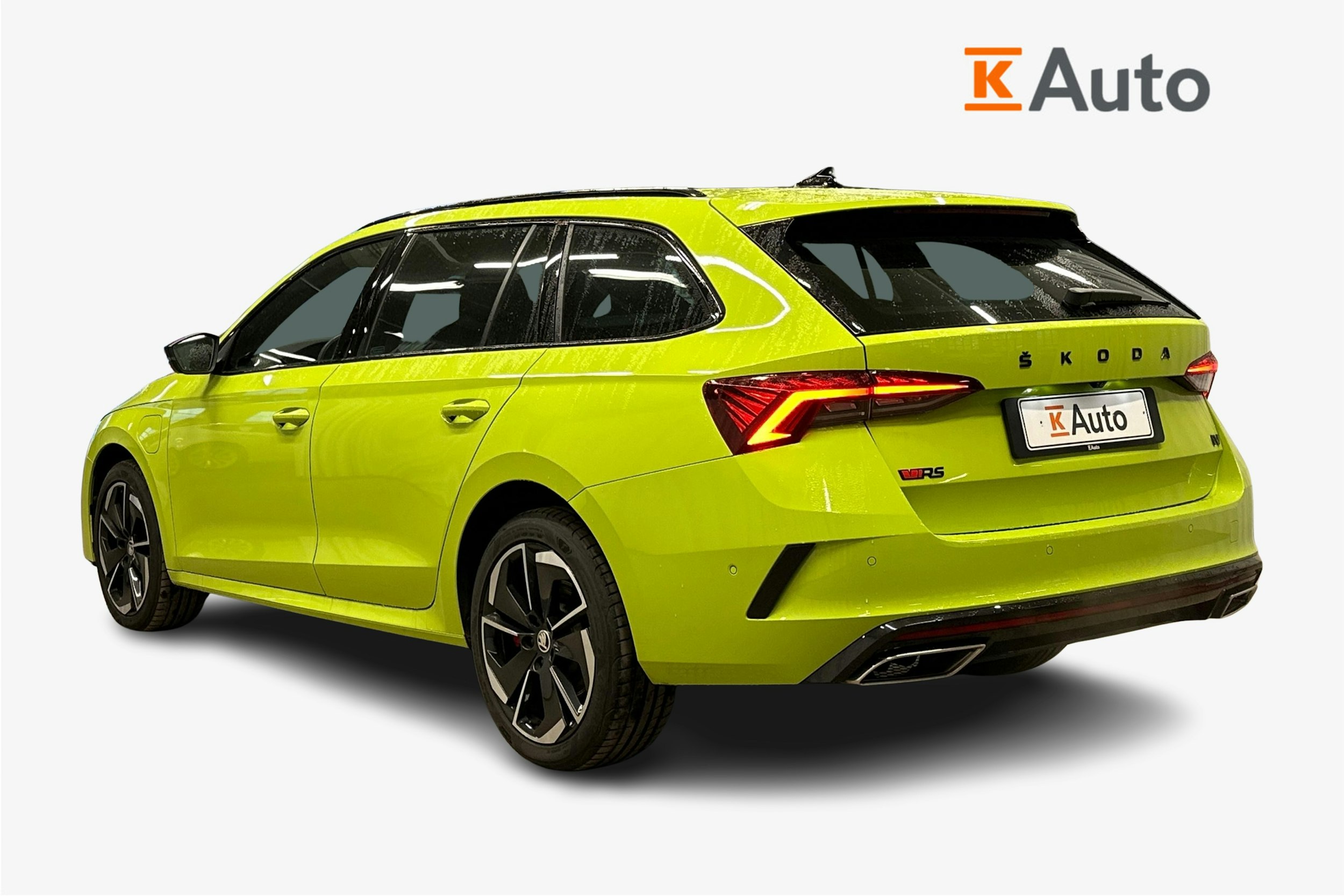 vihreä Skoda Octavia 2024 kuva 2.